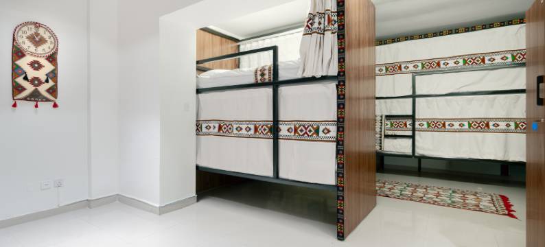 位于阿尔马拉斯的5卧室别墅-200平方米|带5个独立浴室(Sands Inn Hostel - City Center)图片