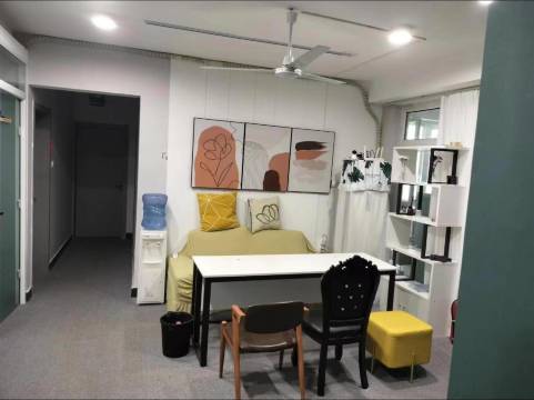 温馨青年旅社(新田360国贸店)