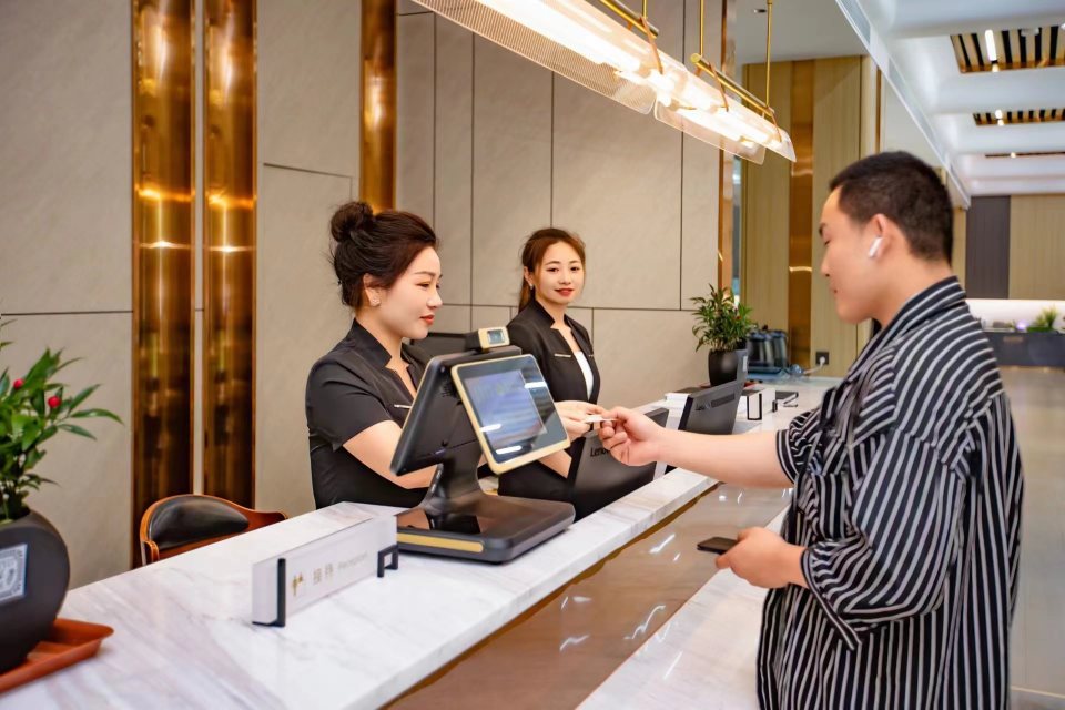 Yichuan Shengyuan Business Hotel Over view