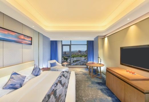 Ramada Plaza by Wyndham Dongxing Citycenter Hotel Overview