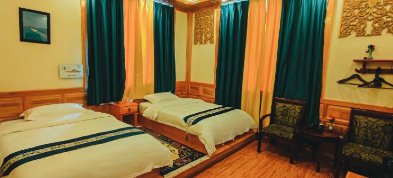 香格里拉德吉宗康民宿(纳帕海店)图片