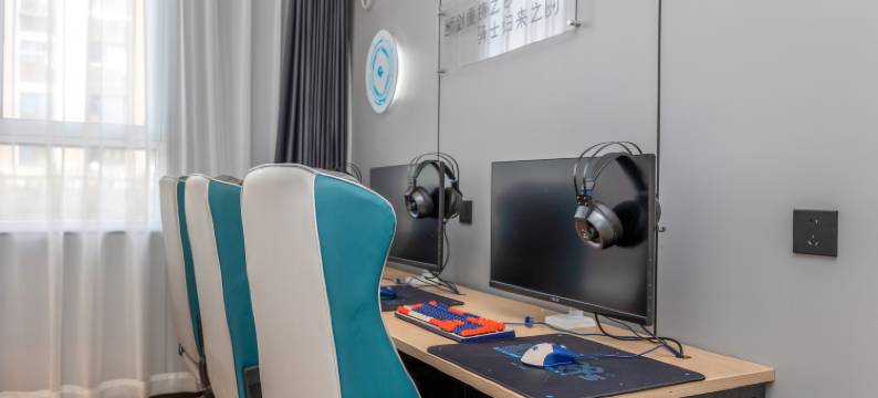 网鱼电竞酒店(上海松江松南城店)图片