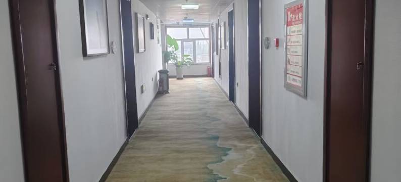 乌审旗宏浦中天假日酒店图片