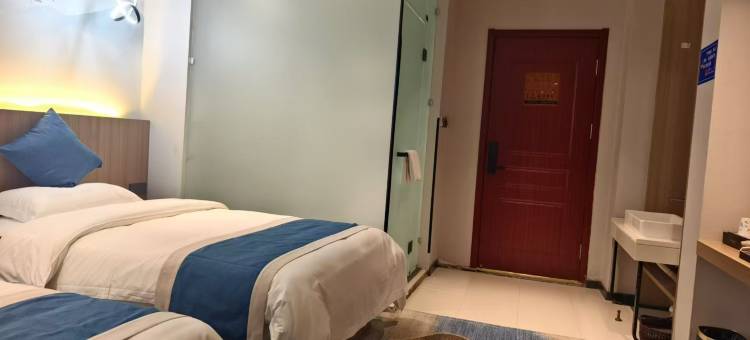 务本居酒店(护理职业学院店)图片
