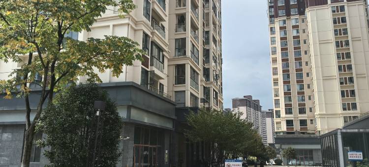 逸客居民宿(花溪公园明珠大道地铁站店)图片
