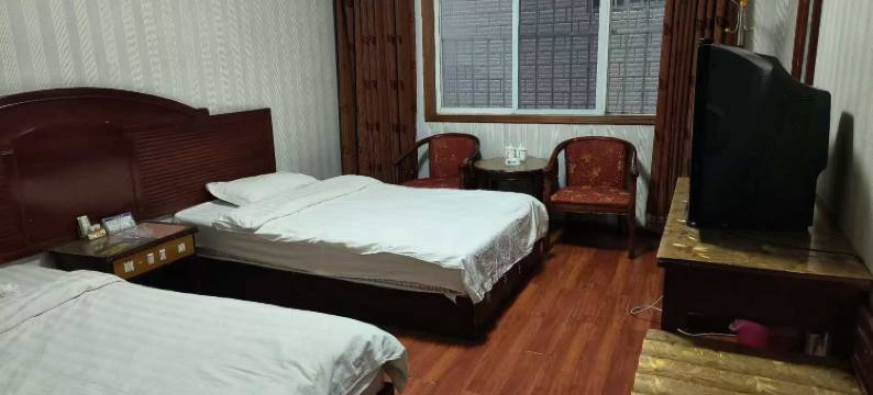 姚安香巴拉客栈图片