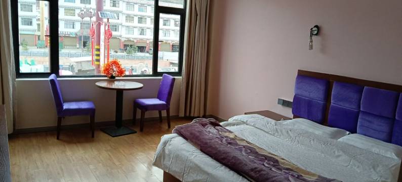 芒康亚仲大酒店图片