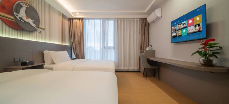 辉煌酒店(贵阳火车站万象城店)图片