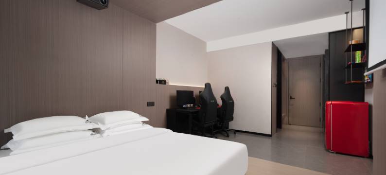 蚂蚁电竞酒店(信阳万达广场店)图片