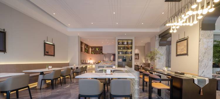 义乌丽臣国际酒店(万达广场店)图片