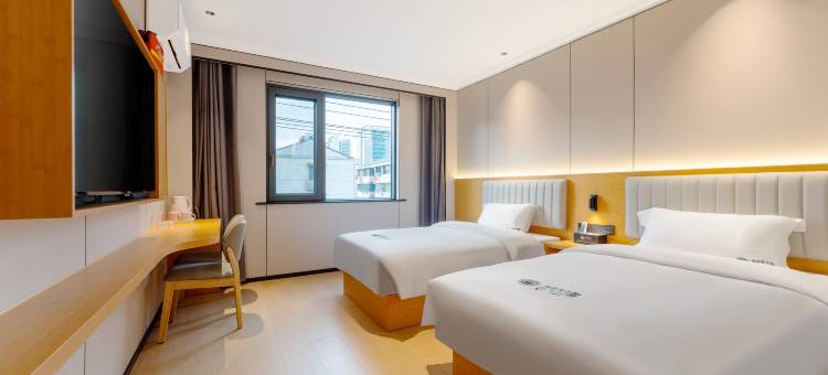 逸宿美住酒店(奉化万达广场银泰城店)图片