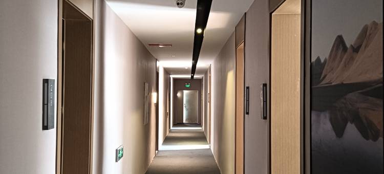 华驿精选酒店(大连站地铁站F口北广场店)图片