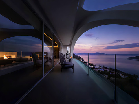 大理千山·域海Natural LIFE | 伴山悬崖海景度假酒店(洱海店)