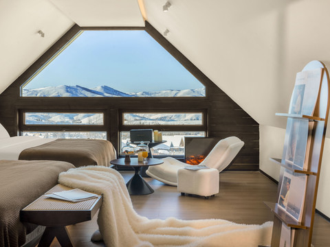 白哈巴踏雪松涧民宿