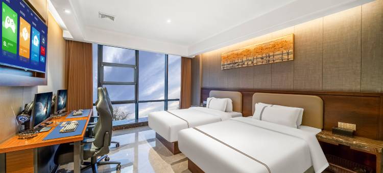 斗鱼电竞酒店(淮南蔡新路店)图片