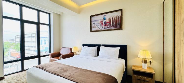 格拉纳特米尔酒店(Garnet Mir Hotel)图片