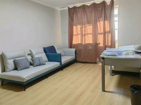 翔云阁民宿(阿勒泰地区人民医院店)