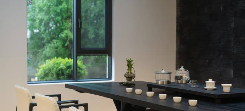 香格里拉天琪伊恩设计师供氧民宿(独克宗古城大佛寺转经筒店)图片