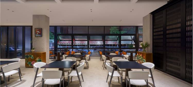 RROYALSSHOTEL汤泉酒店图片