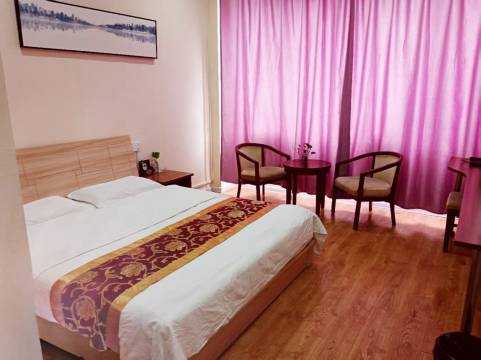 咸阳商贸宾馆(秦隆步行街咸阳湖店)