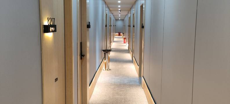 东景酒店(上海杉达学院顾唐路地铁站店)图片
