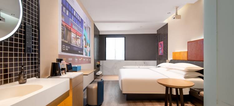 柏曼酒店(王家墩东地铁站店)图片