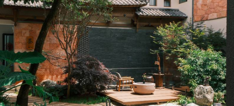 丽江古城区CloudLand·清舍丨日照金山非遗民宿(束河古镇店)图片