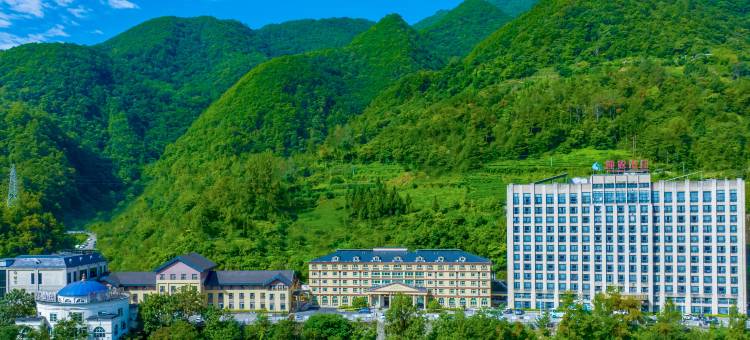 神农架神农山庄(木鱼镇店)图片