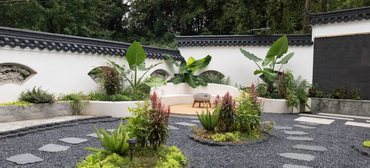 花筑·远嚣山隐|巨幕智控·观景轻奢美宿(九华山下九子古镇店)图片