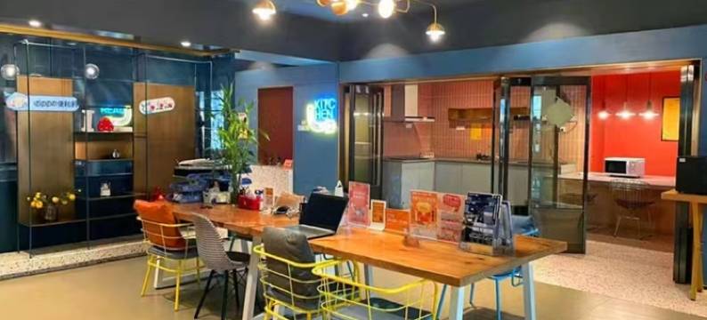 半岛御景高空酒店(解放碑店)图片