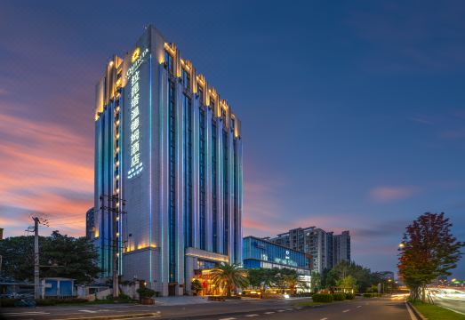 成都金牛拉昆塔温德姆酒店外景图