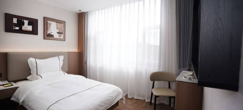 师宗帝恒大酒店图片