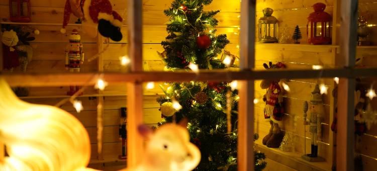 长城脚下的公社图片