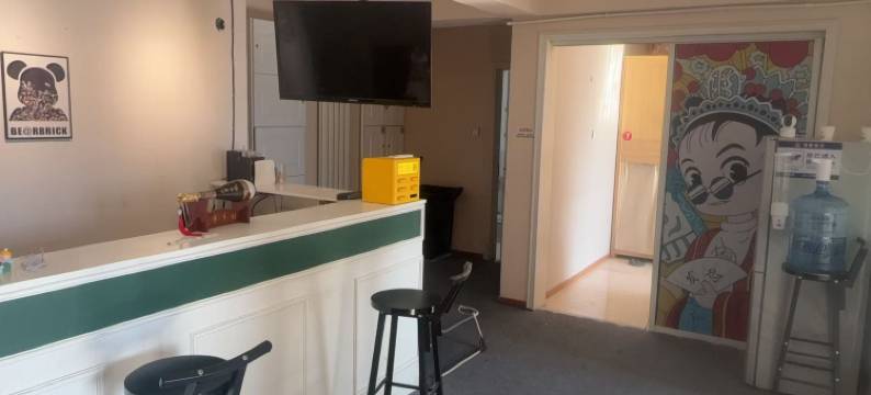 见一面青年旅社图片