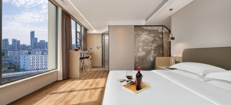 成都熊猫基地天府动漫城•亿辰博雅酒店图片