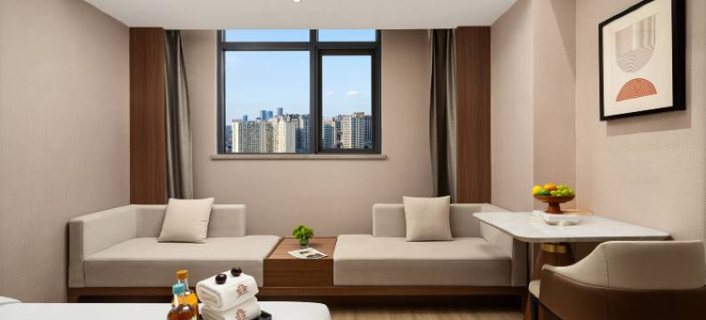 莫林锦尚酒店(南昌八一广场丁公路北地铁站店)图片