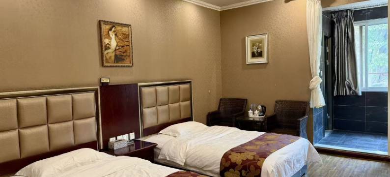 西昌食为天大酒店(青山机场店)图片