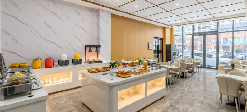 白玉兰商务酒店(临沂琅琊古城吾悦广场店)图片