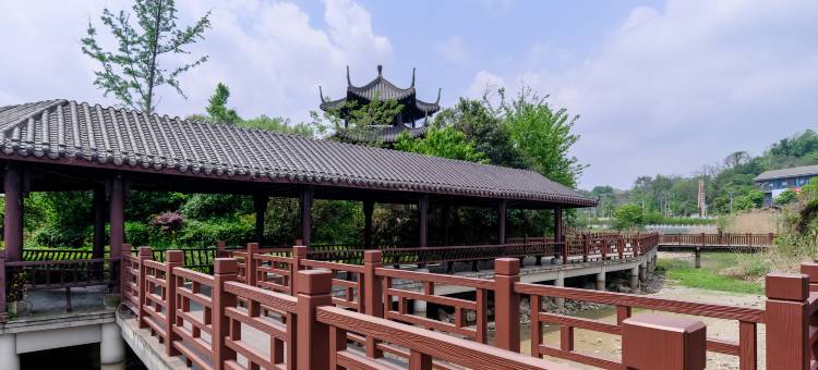 云上四季(安顺学院娄湖公园店)图片