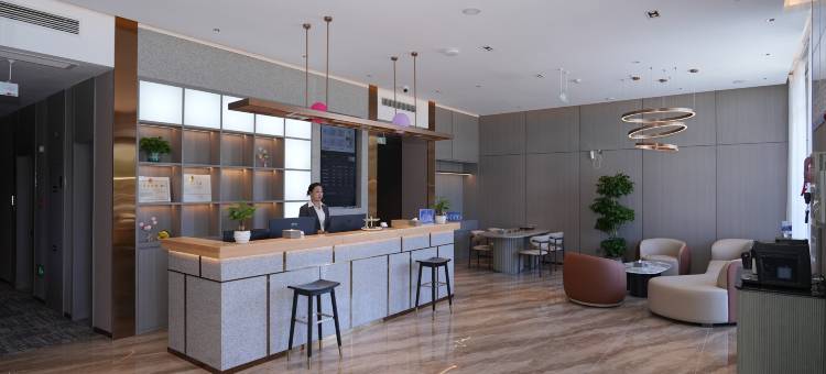 朗丽兹酒店(张家口东花园北站店)图片