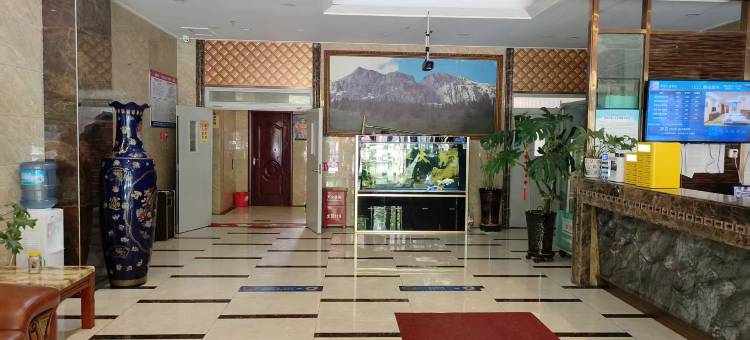 乐禧酒店(察布查尔伊昭公路店)图片