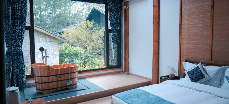 多依河浪哨文化旅游度假区图片