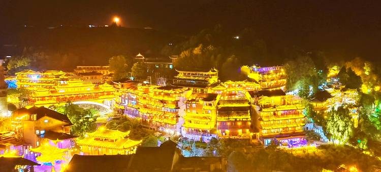 花筑·白河花谷客栈(芙蓉镇瀑布店)图片