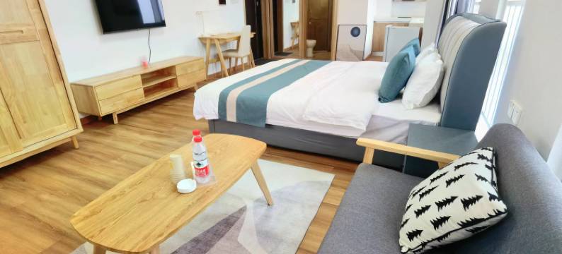 寒舍小居(凤凰中心广场店)图片