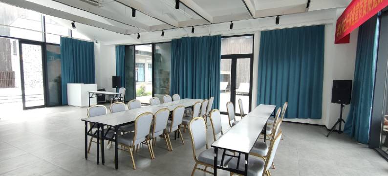 鹿鸣小筑设计师民宿(杭州建德富春江畔店)图片