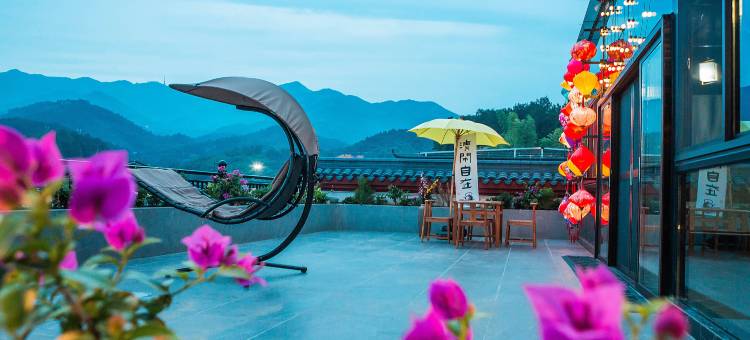 衡阳卿云筑观景酒店(南岳衡山风景区南岳大庙景区店)图片