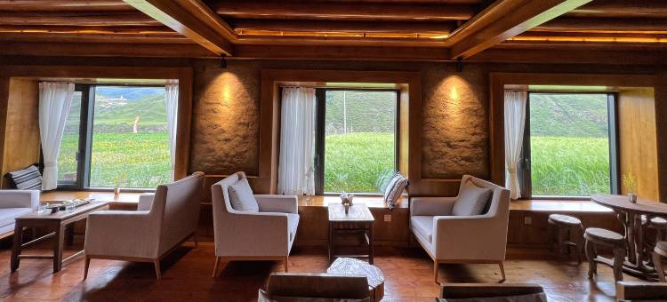 八美索南田园图片