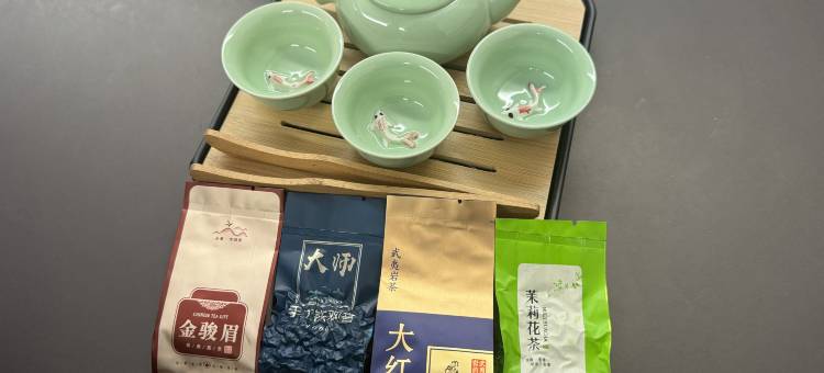 蓝鼎四叶草宾馆(桦南世纪生活广场店)图片