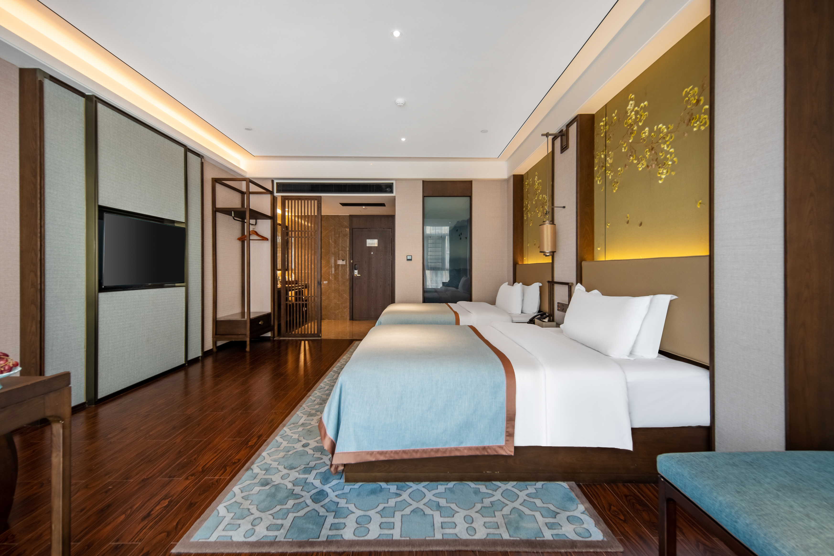 Till Bright Hotel Over view