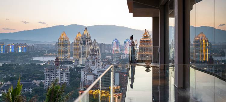 西双版纳景洪椿山夕上SAND POOL半山度假酒店图片